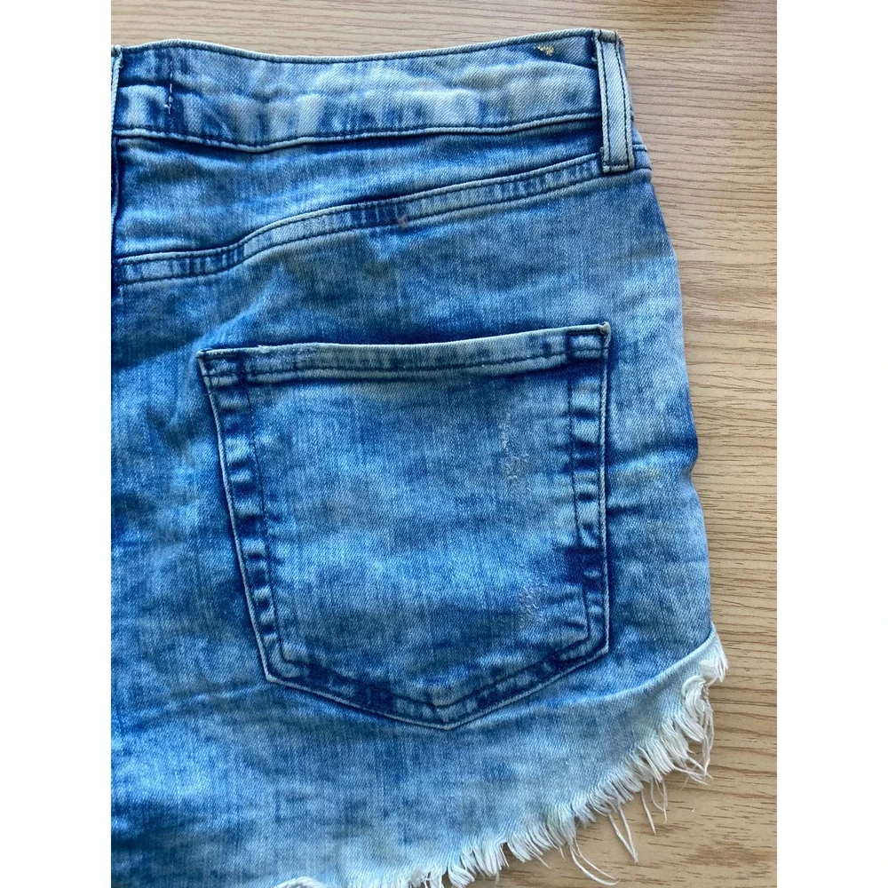 Forever 21 Distressed Short Cut-Off Jean Shorts 29in Waist (Sz8) - Picture 12 of 16